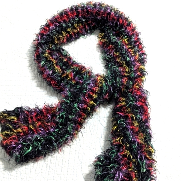 NWOT Black & Multi Colored Fuzzy Oblong Scarf - Picture 9 of 10